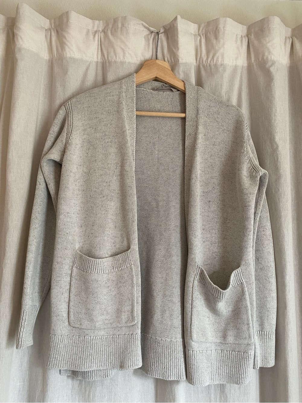 Everlane Light Gray Open Front Pocket Knit Cardigan